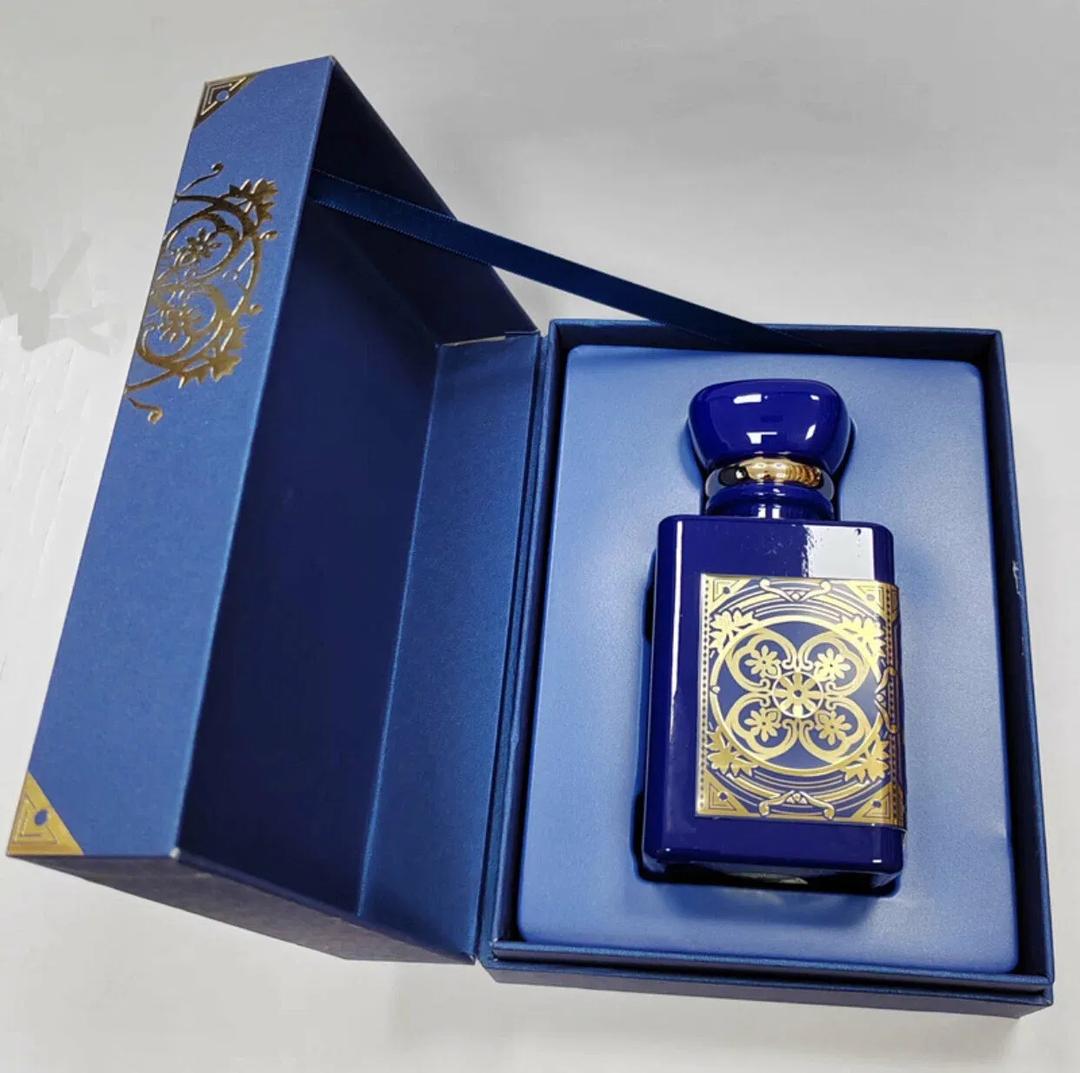 Oud Perfume Bottle 100ml Dark Blue Gold Unisex
